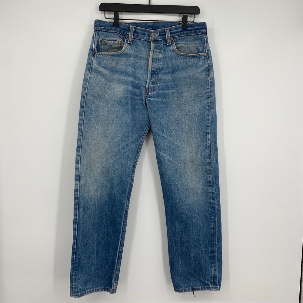 Levi's Women's Quad Button Straight Leg Hi Rise Medium Wash Denim Jeans